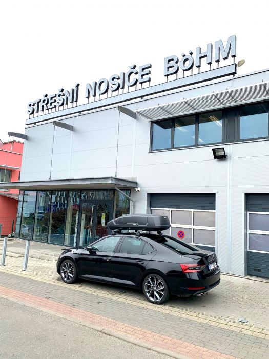 Náhled produktu - Střešní box Thule Force XT L Aeroskin černý