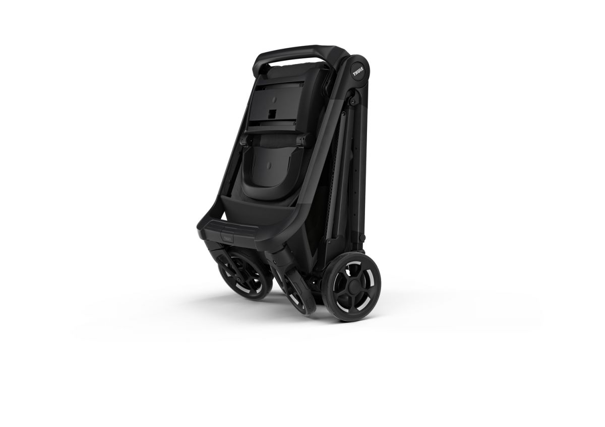Náhled produktu - Kočárek Thule Shine Black on Black 2023 + korbička