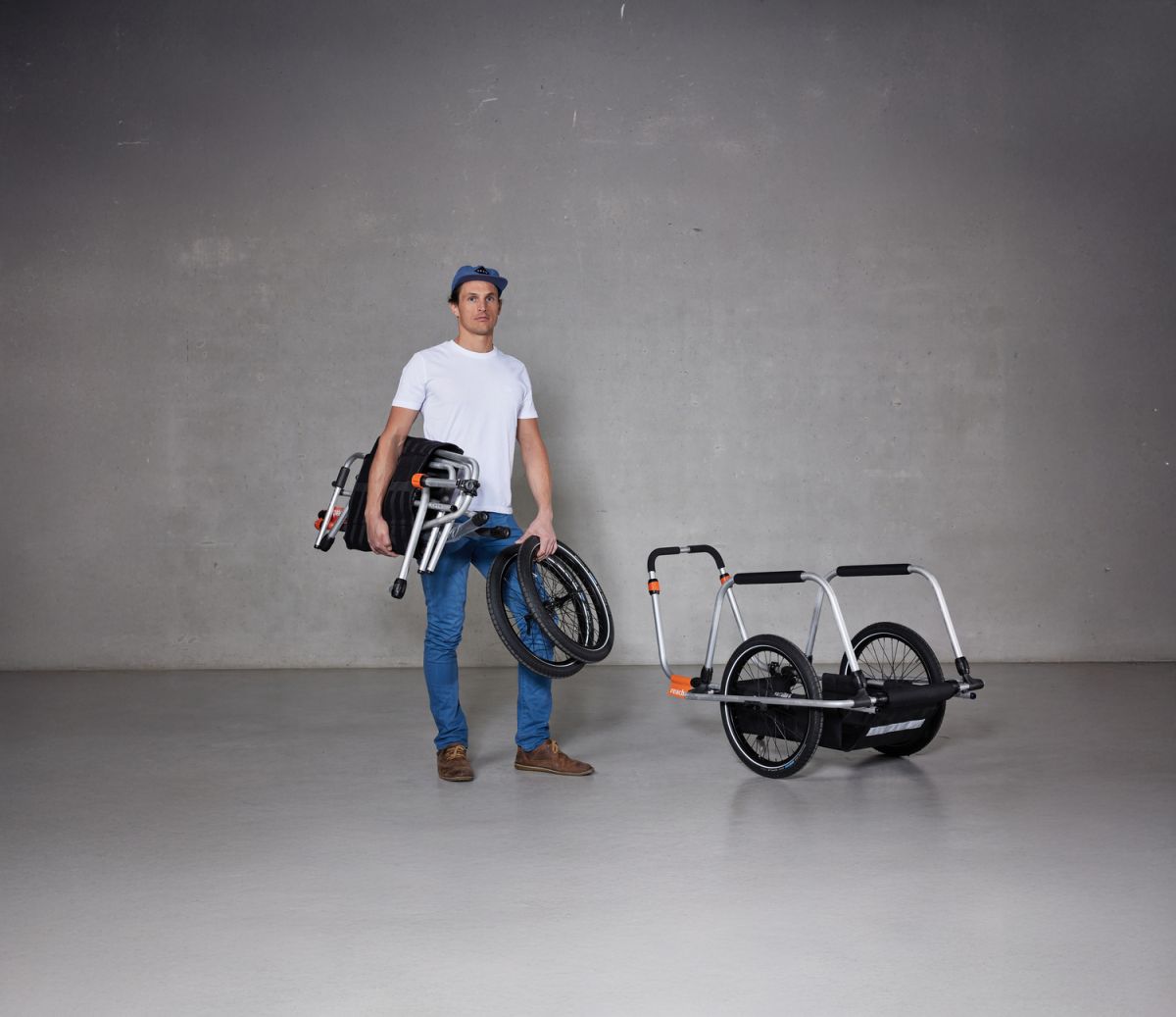 Náhled produktu - Thule Reacha Sport - vozík za kolo na sportovní vybavení