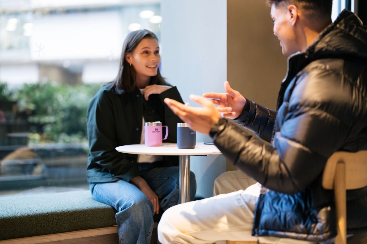 Náhled produktu - STANLEY Termohrnek The Stay-Hot Camp Mug 230 ml/8oz Navy