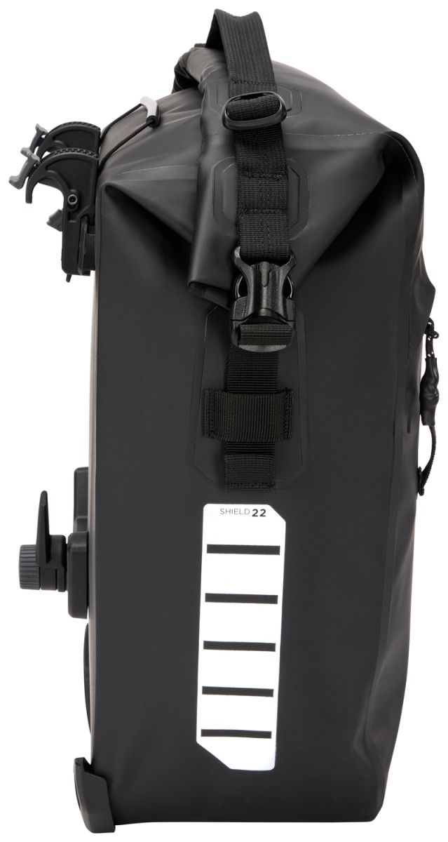 Náhled produktu - Thule Shield - postranní brašna pro dojíždění 22L Black