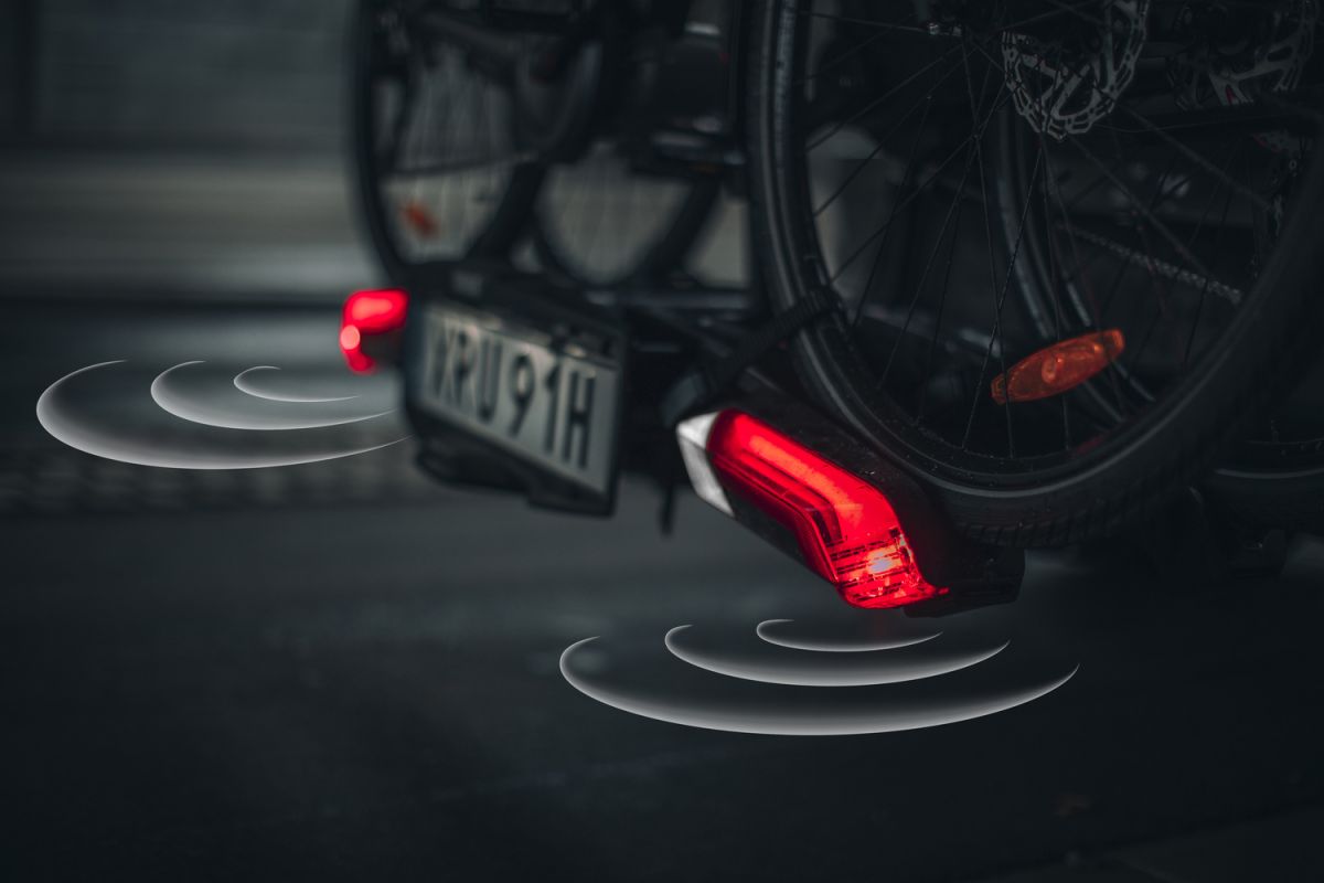 Náhled produktu - Thule Epos ParkSecure 3bike s parkovacími senzory + box Thule Santu + taška 9793